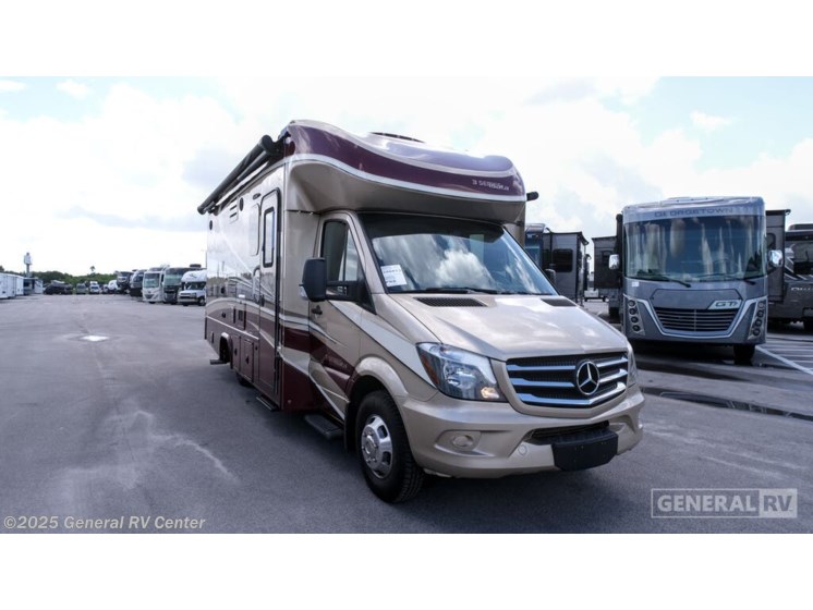 Email now about this 2017 Dynamax Corp ISATA 24FW! Used 2017 Dynamax Corp ISATA 24FW available in Fort Pierce, Florida