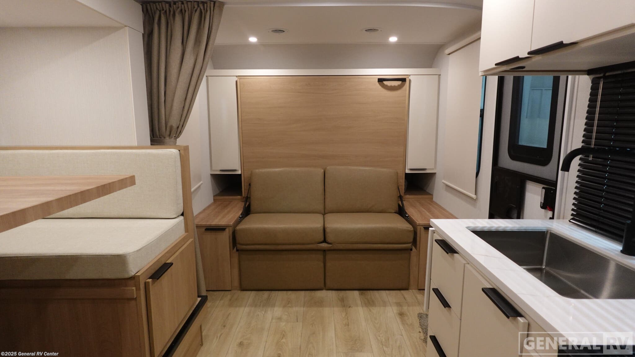 New 2026 Winnebago Micro Minnie 2108DS available in Fort Pierce, Florida