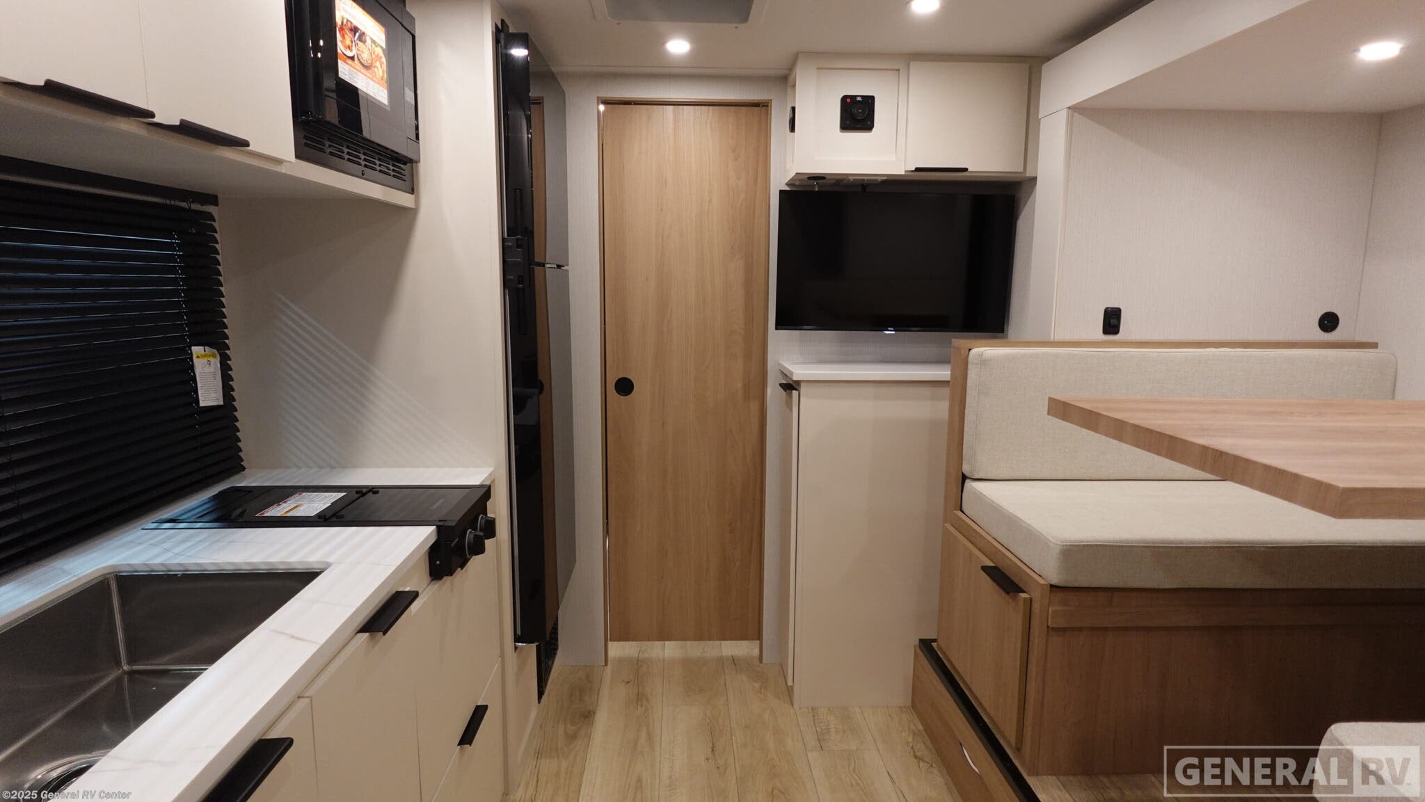 Call now about this 2026 Winnebago Micro Minnie 2108DS! 2026 Winnebago Micro Minnie 2108DS - New Travel Trailer For Sale by General RV Center in Fort Pierce, Florida