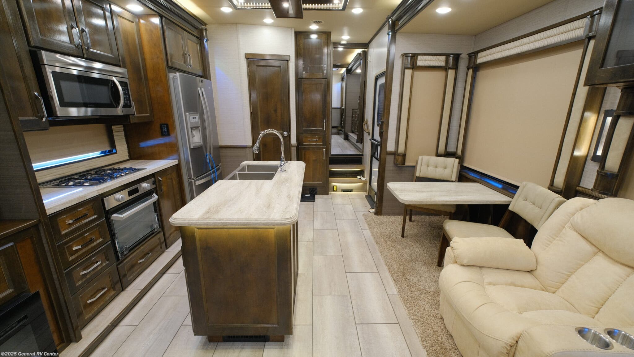 Used 2020 Vanleigh Beacon 39FBB available in Fort Pierce, Florida