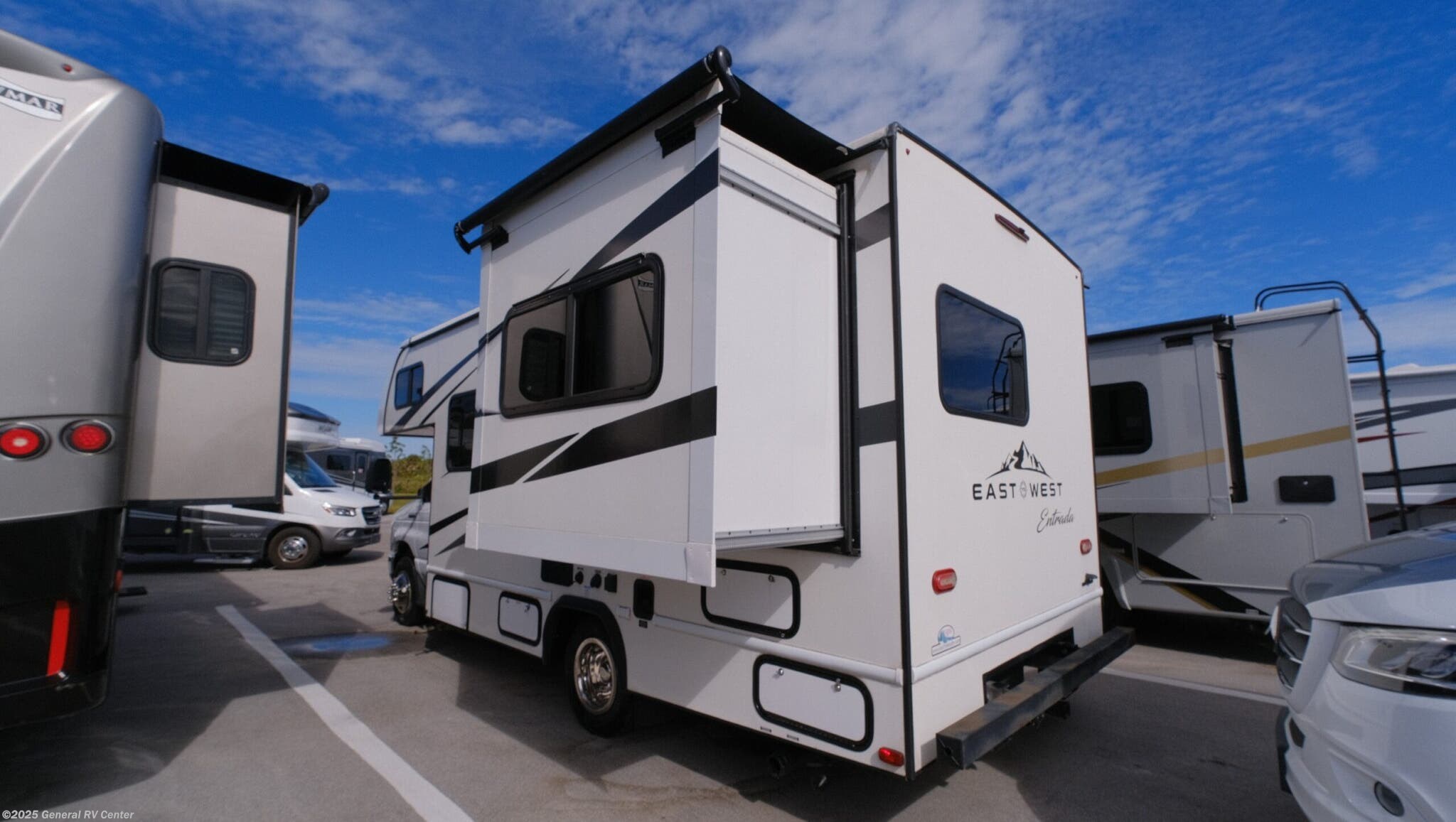 Contact us now about this 2023 East to West Entrada 2200S! 2023 Entrada 2200S by East to West from General RV Center in Fort Pierce, Florida