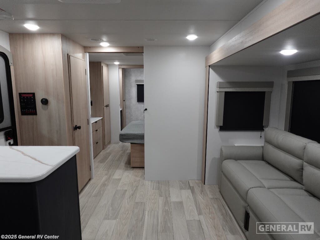 Call now about this 2025 Winnebago Minnie 2730FK! 2025 Winnebago Minnie 2730FK - New Travel Trailer For Sale by General RV Center in Fort Myers, Florida
