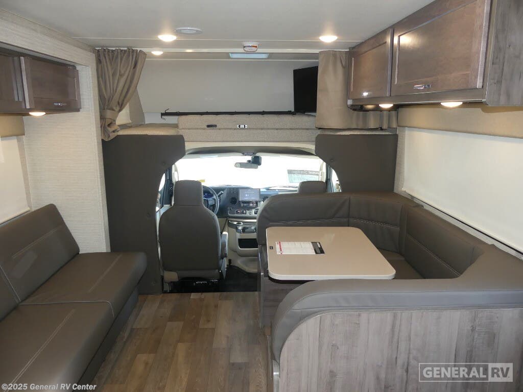 New 2025 Winnebago Minnie Winnie 31H available in Fort Myers, Florida