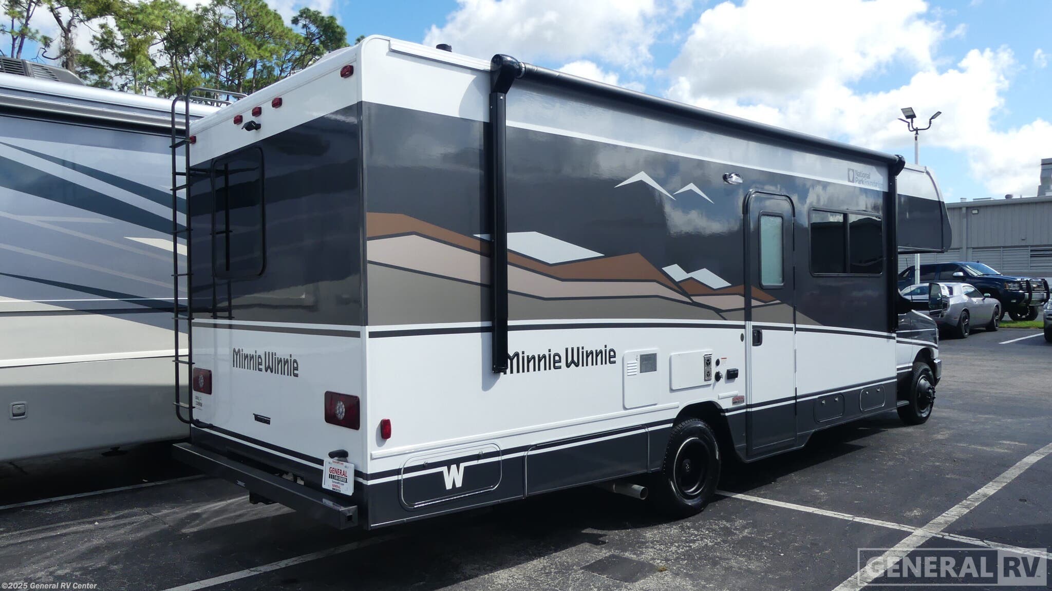 New 2026 Winnebago Minnie Winnie 26NP available in Fort Myers, Florida