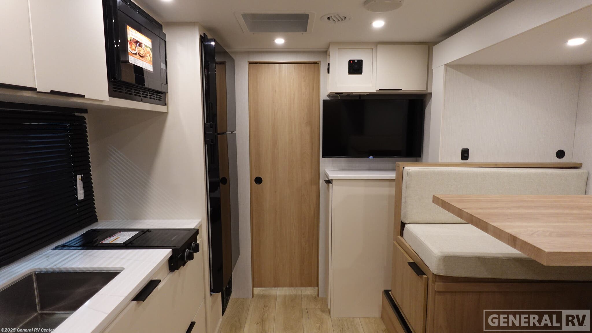 Call now about this 2026 Winnebago Micro Minnie 2108DS! 2026 Winnebago Micro Minnie 2108DS - New Travel Trailer For Sale by General RV Center in Fort Myers, Florida