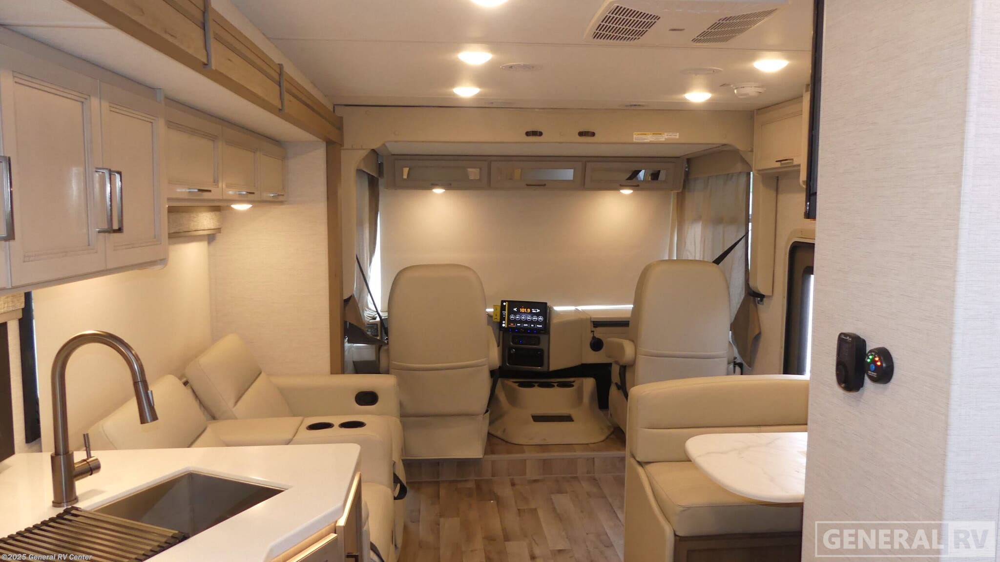 New 2026 Thor Motor Coach Resonate 29D available in Fort Myers, Florida