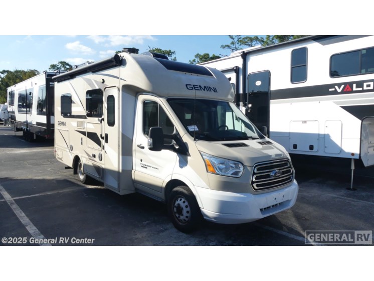 Email now about this 2017 Thor Motor Coach Gemini 23TK! Used 2017 Thor Motor Coach Gemini 23TK available in Fort Myers, Florida