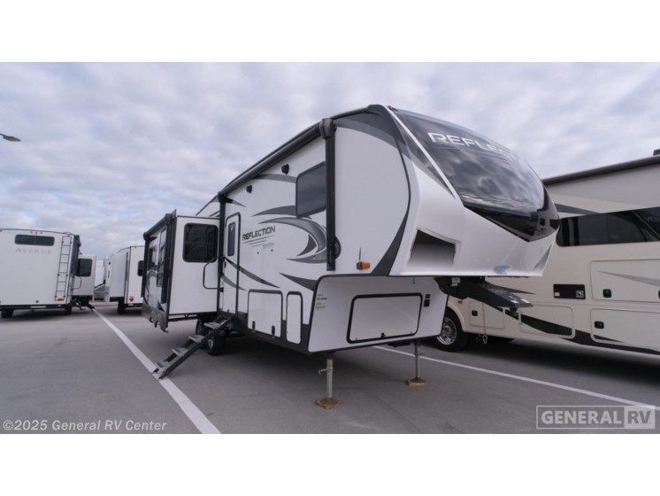 Email now about this 2022 Grand Design Reflection 303RLS! Used 2022 Grand Design Reflection 303RLS available in Fort Myers, Florida