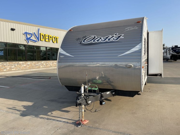 Used 2017 Shasta Oasis 25RS available in Cleburne, Texas