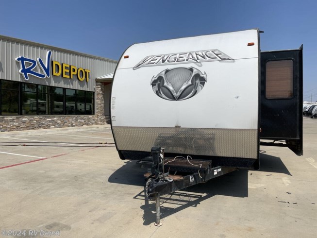 Used 2015 Forest River Vengeance 29V available in Cleburne , Texas