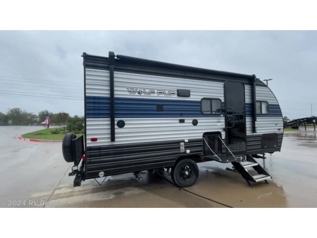 2022 Forest River Wolf Pup 16BHS - Used Travel Trailer For Sale by RV Depot in Cleburne , Texas