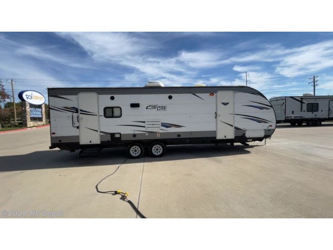2017 Salem Cruise Lite 25 by Forest River from RV Depot in Cleburne , Texas
