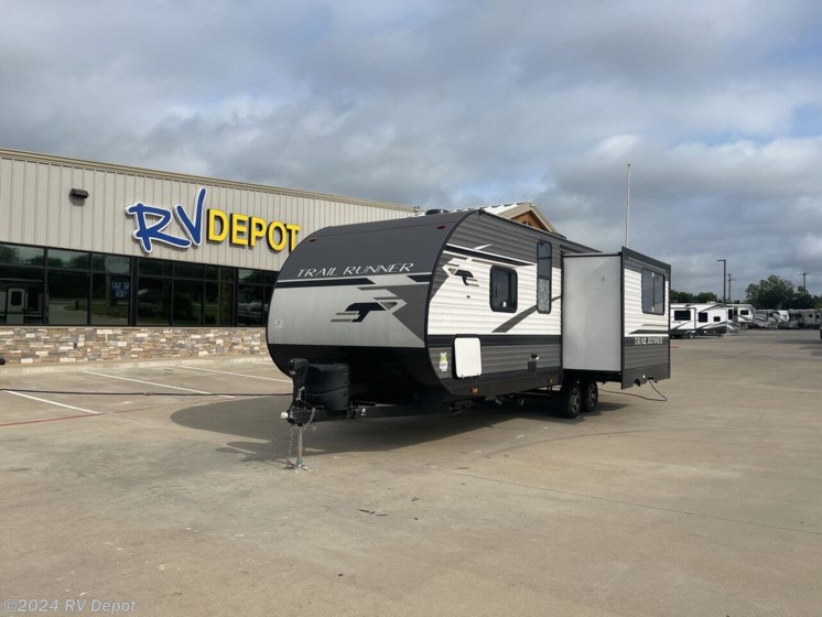 Used 2022 Heartland Trail Runner 255RL available in Cleburne, Texas