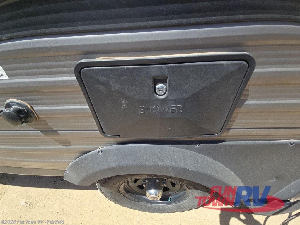 Contact us now about this 2022 Jayco Jay Flight SLX 8 212QB! 2022 Jay Flight SLX 8 212QB by Jayco from Fun Town RV - Fairfield in Fairfield, Texas