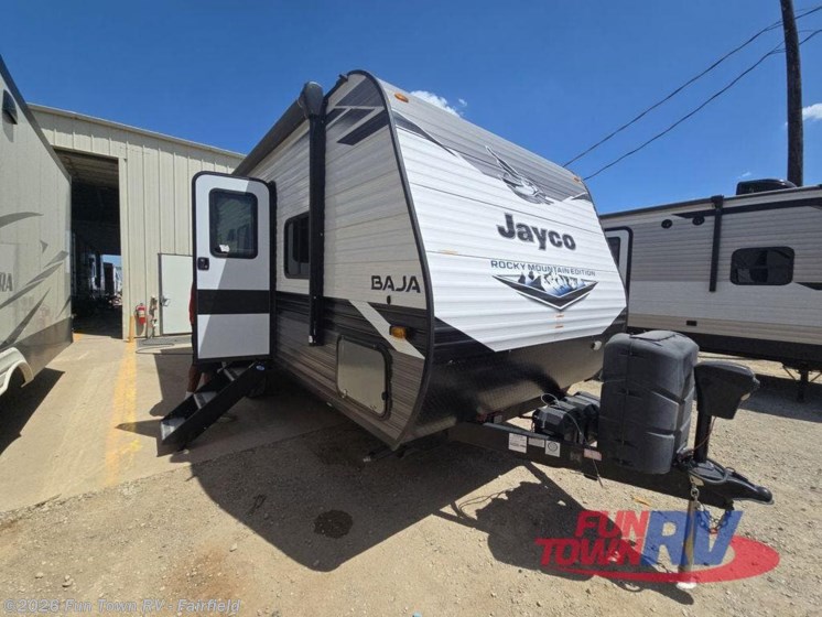 Email now about this 2022 Jayco Jay Flight SLX 8 212QB! Used 2022 Jayco Jay Flight SLX 8 212QB available in Fairfield, Texas