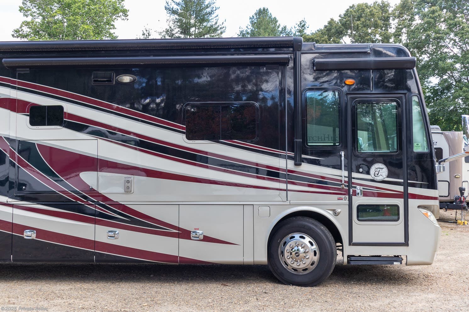 Contact us now about this 2014 Tiffin Phaeton 40 QBH! 2014 Phaeton 40 QBH by Tiffin from For Sale By Owner in Bakersville, North Carolina
