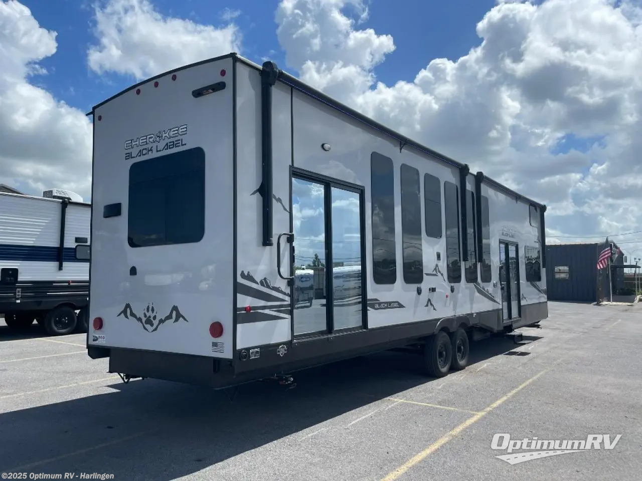 Contact us now about this 2025 Forest River Timberwolf Black Label 39ALBL! 2025 Timberwolf Black Label 39ALBL by Forest River from Optimum RV - Harlingen in La Feria, Texas