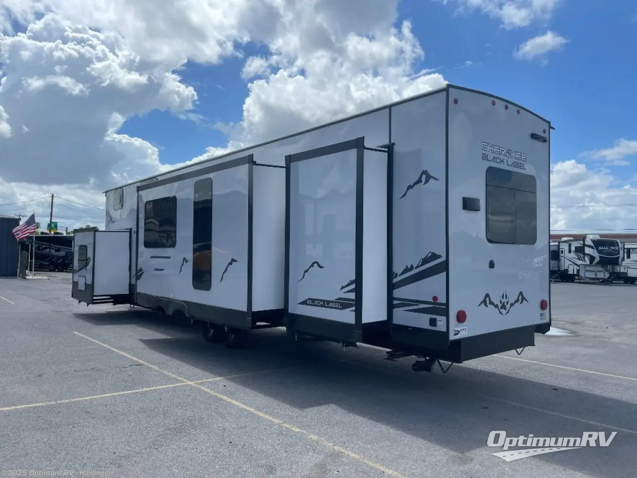 New 2025 Forest River Timberwolf Black Label 39ALBL available in La Feria, Texas