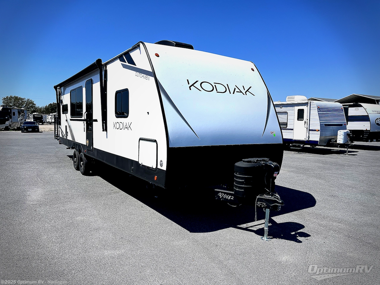 Email now about this 2025 Dutchmen Kodiak 308BHSL! New 2025 Dutchmen Kodiak 308BHSL available in La Feria, Texas