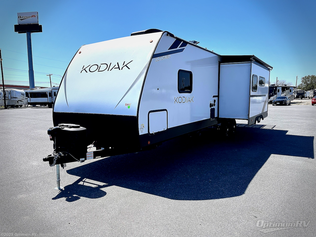 Call now about this 2025 Dutchmen Kodiak 308BHSL! 2025 Dutchmen Kodiak 308BHSL - New Travel Trailer For Sale by Optimum RV - Harlingen in La Feria, Texas features Slideout, Awning