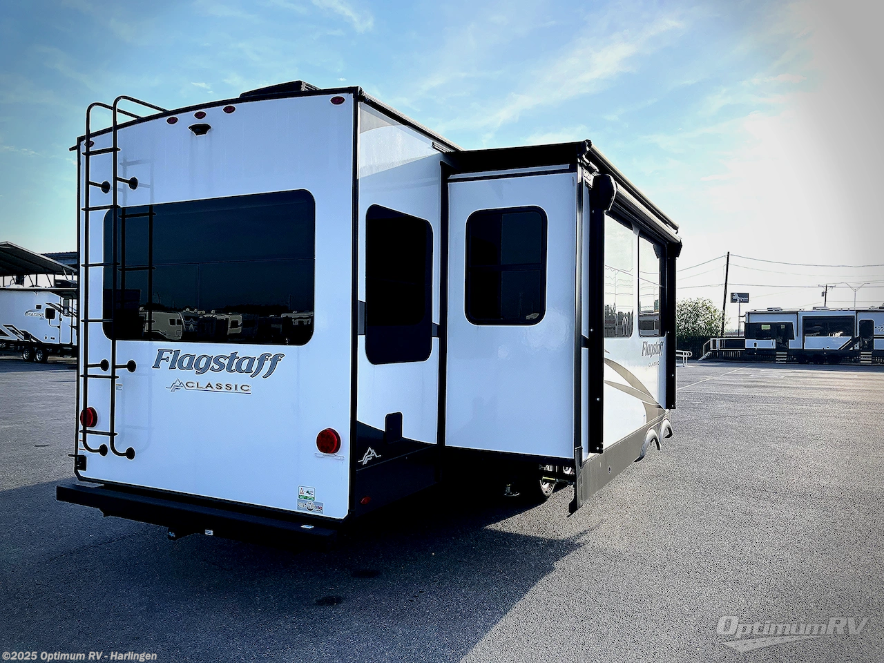 Call now about this 2024 Forest River Flagstaff Classic 832lKRL! 2024 Forest River Flagstaff Classic 832lKRL - Used Travel Trailer For Sale by Optimum RV - Harlingen in La Feria, Texas features Awning, Slideout