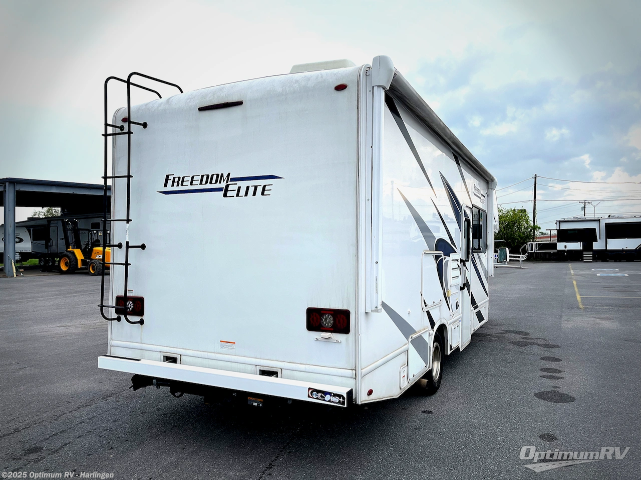 Call now about this 2022 Thor FREEDOM ELITE 27FE! 2022 Thor FREEDOM ELITE 27FE - Used Class C For Sale by Optimum RV - Harlingen in La Feria, Texas features Slideout, Awning