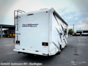 Call now about this 2022 Thor FREEDOM ELITE 27FE! 2022 Thor FREEDOM ELITE 27FE - Used Class C For Sale by Optimum RV - Harlingen in La Feria, Texas features Slideout, Awning