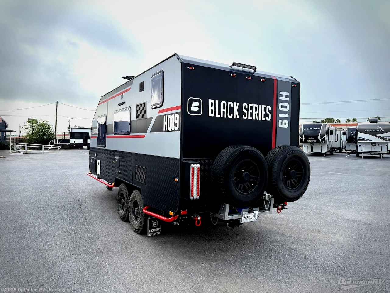 Contact us now about this 2024 Black Series HQ Series HQ19! 2024 HQ Series HQ19 by Black Series from Optimum RV - Harlingen in La Feria, Texas