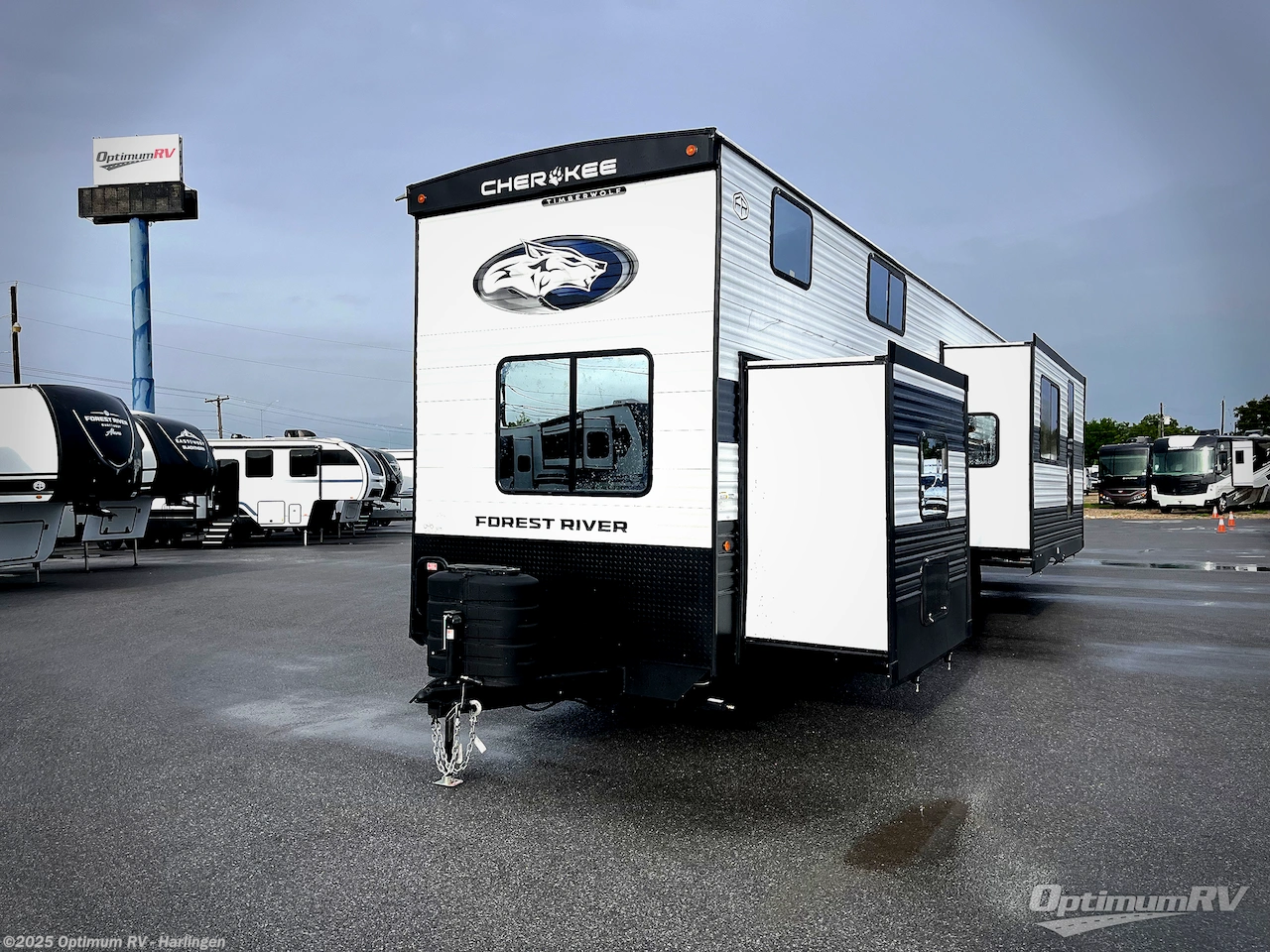 Call now about this 2026 Forest River Cherokee Timberwolf 39AL! 2026 Forest River Cherokee Timberwolf 39AL - New Destination Trailer For Sale by Optimum RV - Harlingen in La Feria, Texas features Slideout, Awning