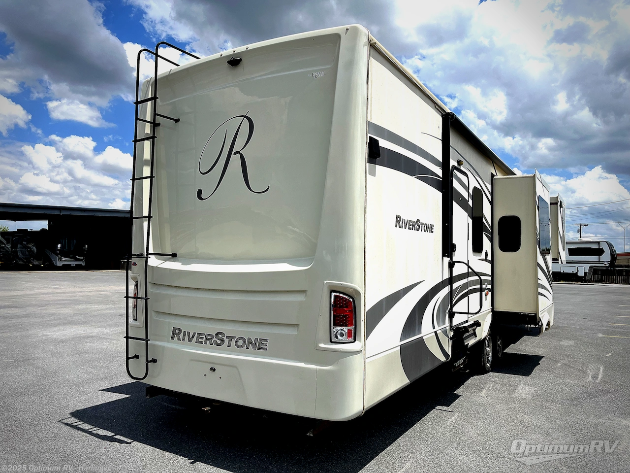 Call now about this 2018 Forest River RiverStone 39FK! 2018 Forest River RiverStone 39FK - Used Fifth Wheel For Sale by Optimum RV - Harlingen in La Feria, Texas features Awning, Slideout