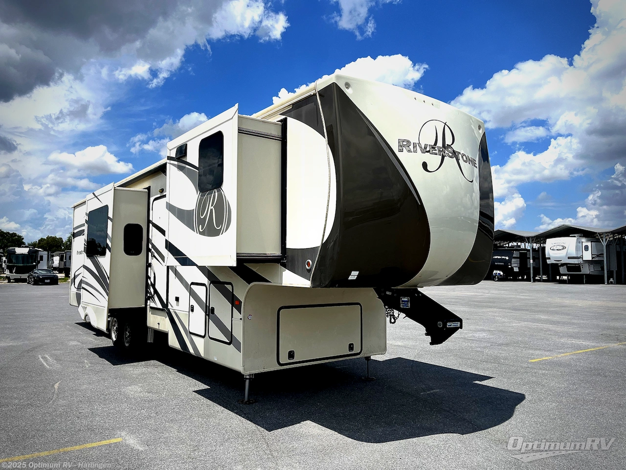 Email now about this 2018 Forest River RiverStone 39FK! Used 2018 Forest River RiverStone 39FK available in La Feria, Texas