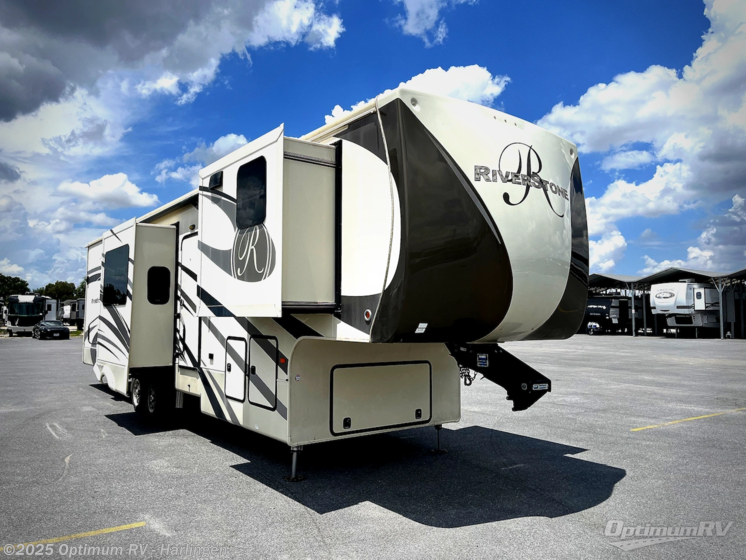 Email now about this 2018 Forest River RiverStone 39FK! Used 2018 Forest River RiverStone 39FK available in La Feria, Texas