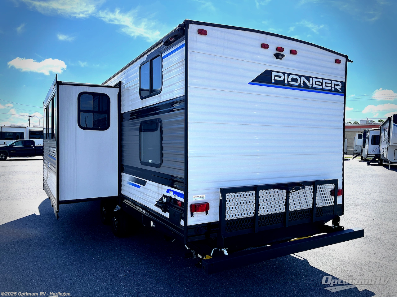 Contact us now about this 2023 Heartland Pioneer BH 270! 2023 Pioneer BH 270 by Heartland from Optimum RV - Harlingen in La Feria, Texas