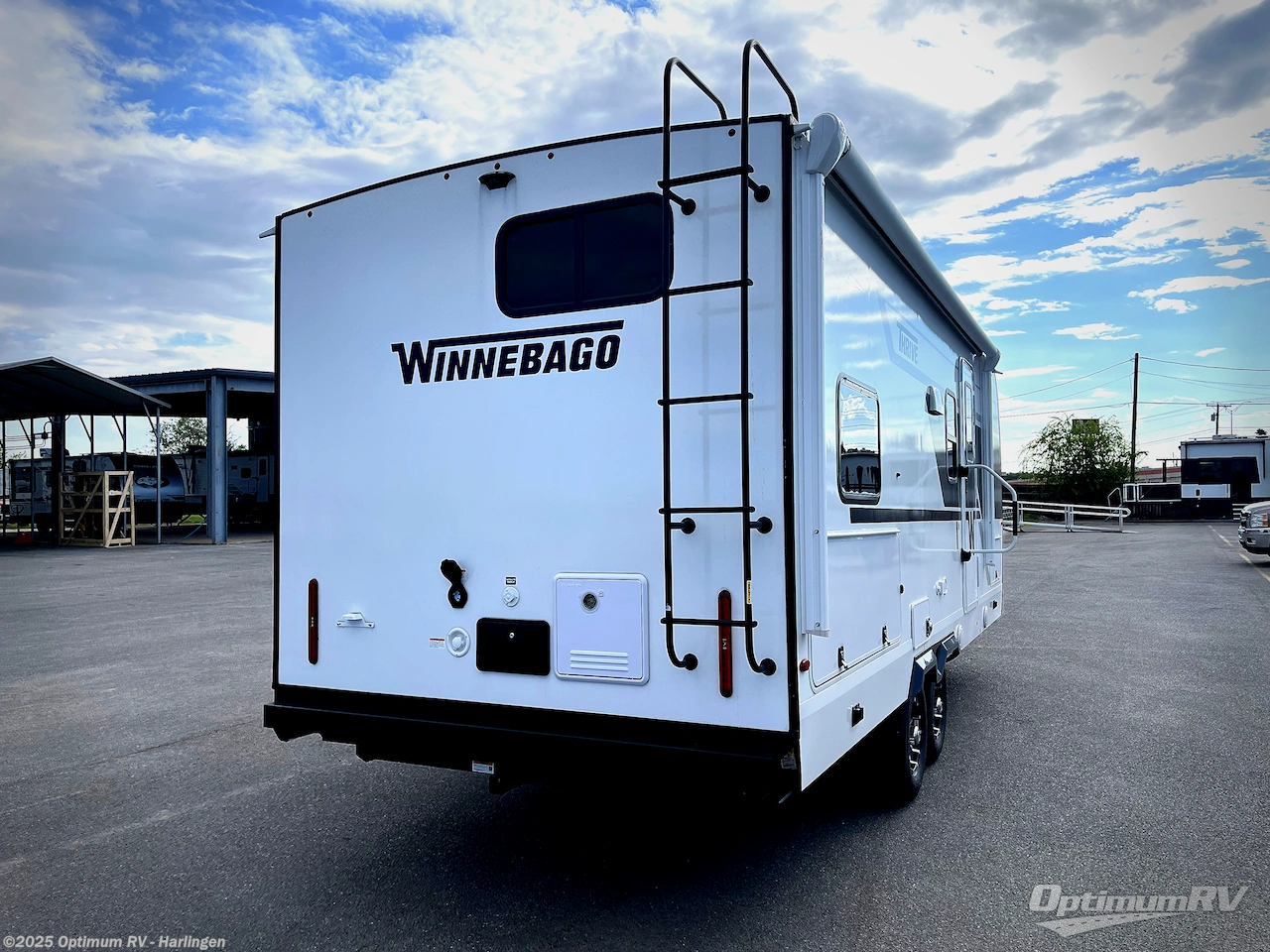Call now about this 2026 Winnebago Thrive 22MBH! 2026 Winnebago Thrive 22MBH - New Travel Trailer For Sale by Optimum RV - Harlingen in La Feria, Texas features Slideout, Awning