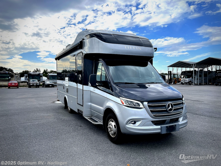 Email now about this 2020 Tiffin Wayfarer 25RW! Used 2020 Tiffin Wayfarer 25RW available in La Feria, Texas