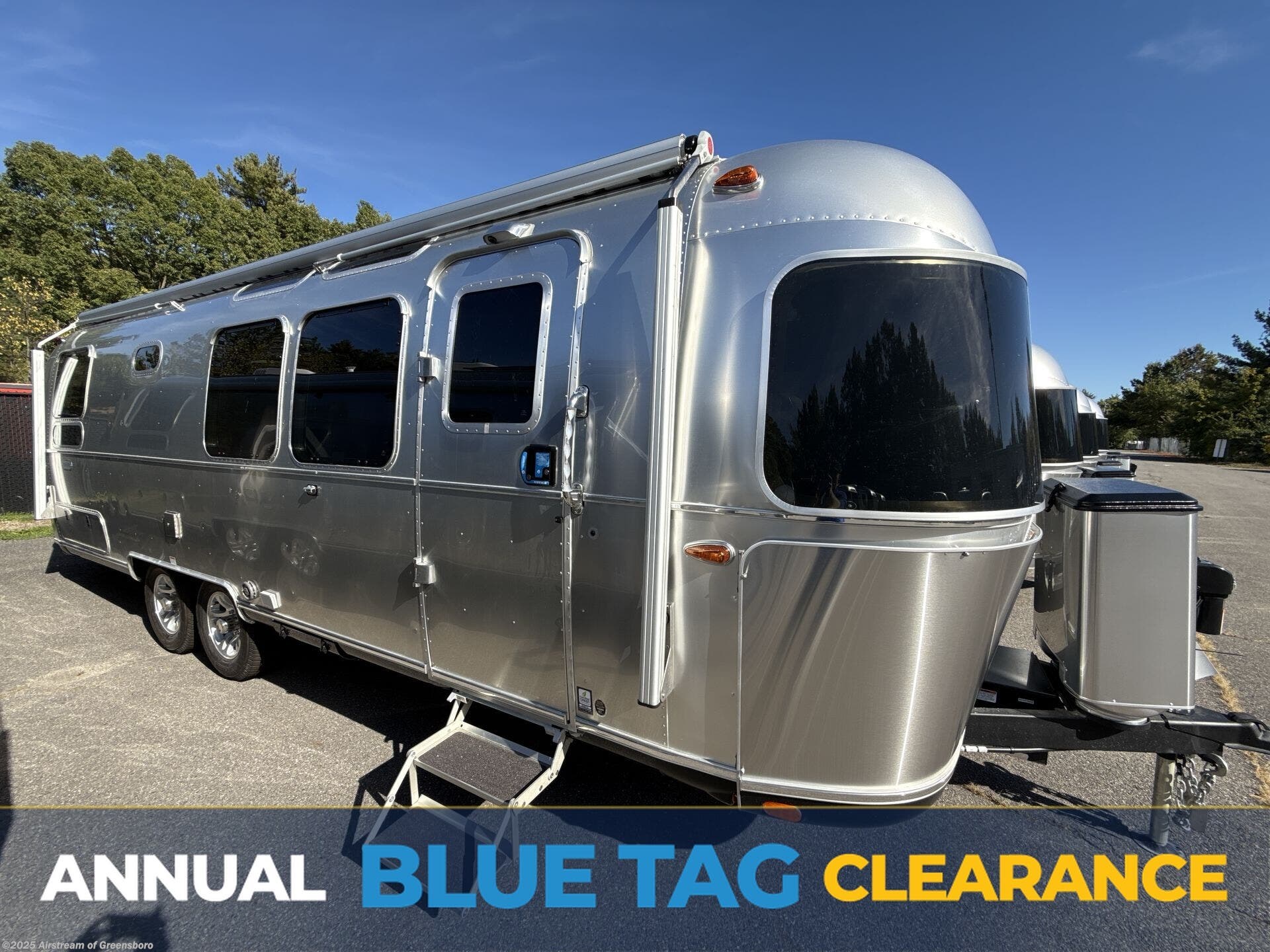 Email now about this 2026 Airstream Classic 28RB Twin! New 2026 Airstream Classic 28RB Twin available in Colfax, North Carolina
