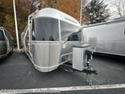 Contact us now about this 2023 Airstream Flying Cloud 27FB Twin! 2023 Flying Cloud 27FB Twin by Airstream from Airstream of Greensboro in Colfax, North Carolina