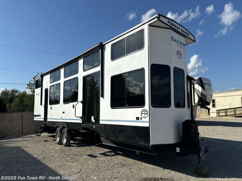 Email now about this 2025 Forest River Salem Grand Villa 42VIEW! New 2025 Forest River Salem Grand Villa 42VIEW available in North Branch, Michigan