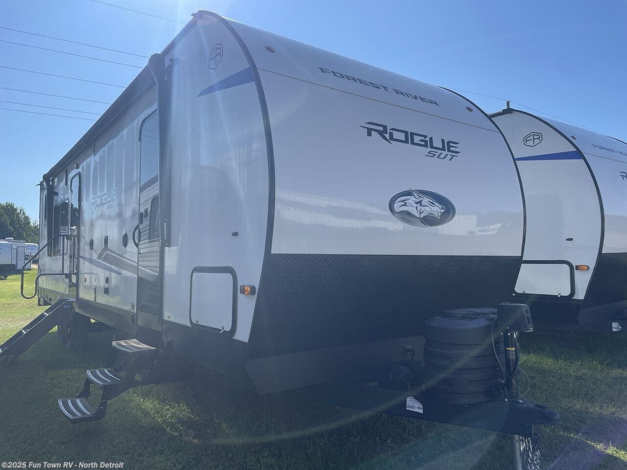 Call now about this 2025 Forest River Vengeance Rogue SUT 29SUT! 2025 Forest River Vengeance Rogue SUT 29SUT - New Toy Hauler For Sale by Fun Town RV - North Detroit in North Branch, Michigan