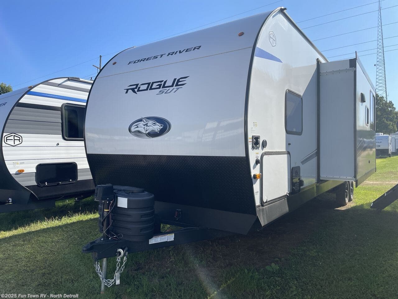 Contact us now about this 2025 Forest River Vengeance Rogue SUT 29SUT! 2025 Vengeance Rogue SUT 29SUT by Forest River from Fun Town RV - North Detroit in North Branch, Michigan