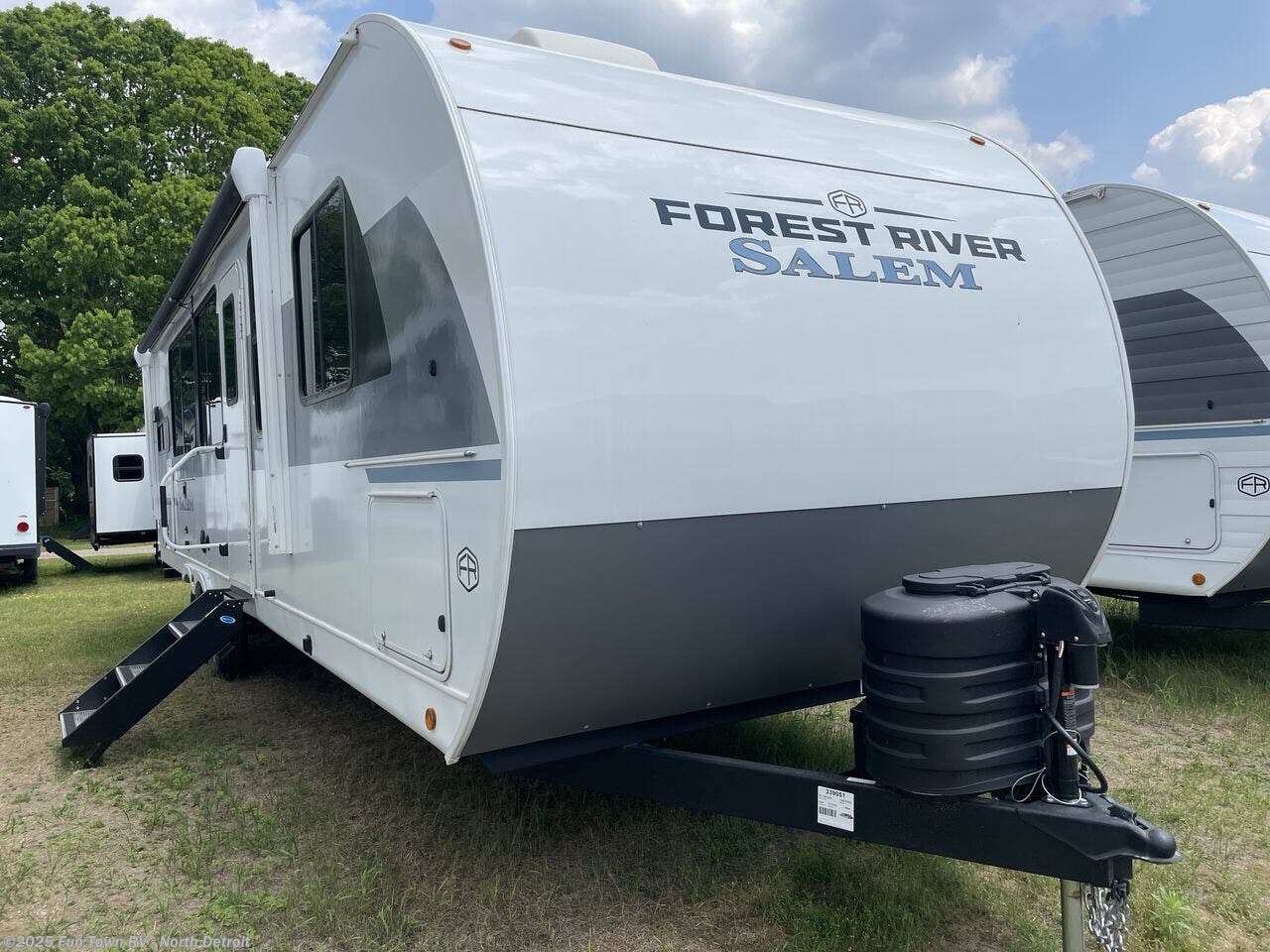 Email now about this 2025 Forest River Salem 29VIEWX! New 2025 Forest River Salem 29VIEWX available in North Branch, Michigan