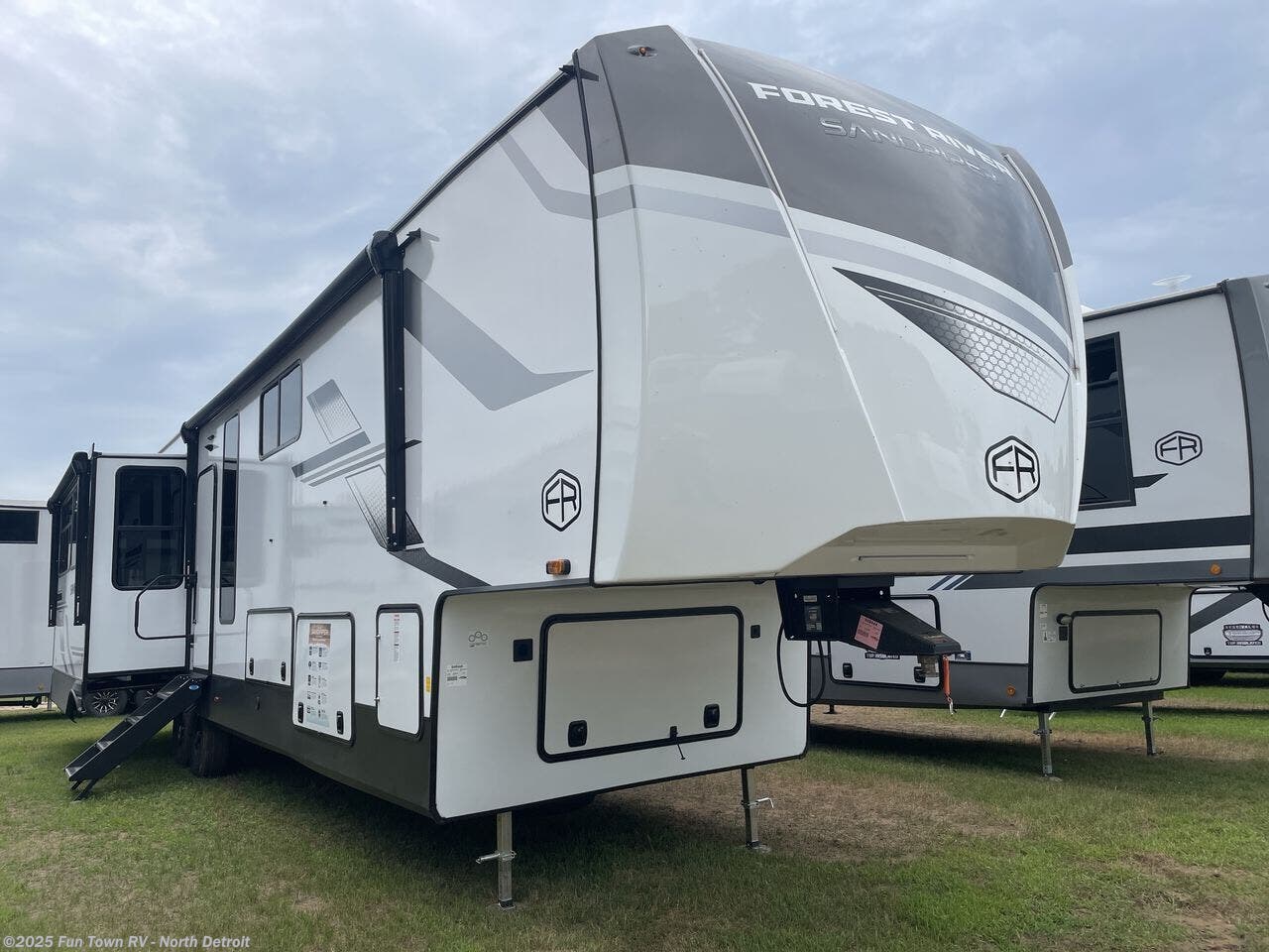 Email now about this 2026 Forest River Sandpiper 3900HBLR! New 2026 Forest River Sandpiper 3900HBLR available in North Branch, Michigan