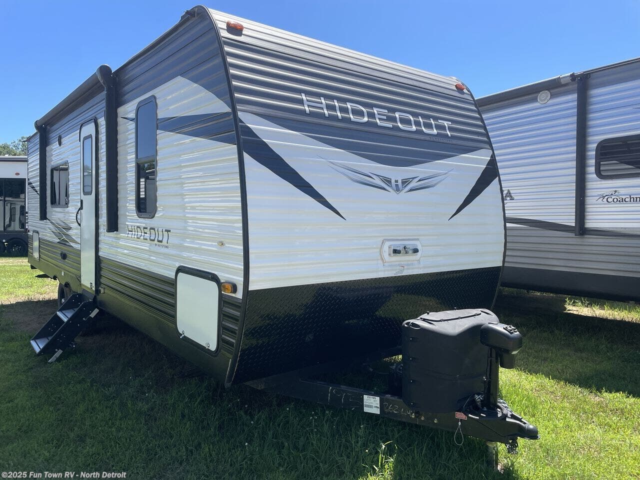 Email now about this 2021 Keystone Hideout 262BH! Used 2021 Keystone Hideout 262BH available in North Branch, Michigan