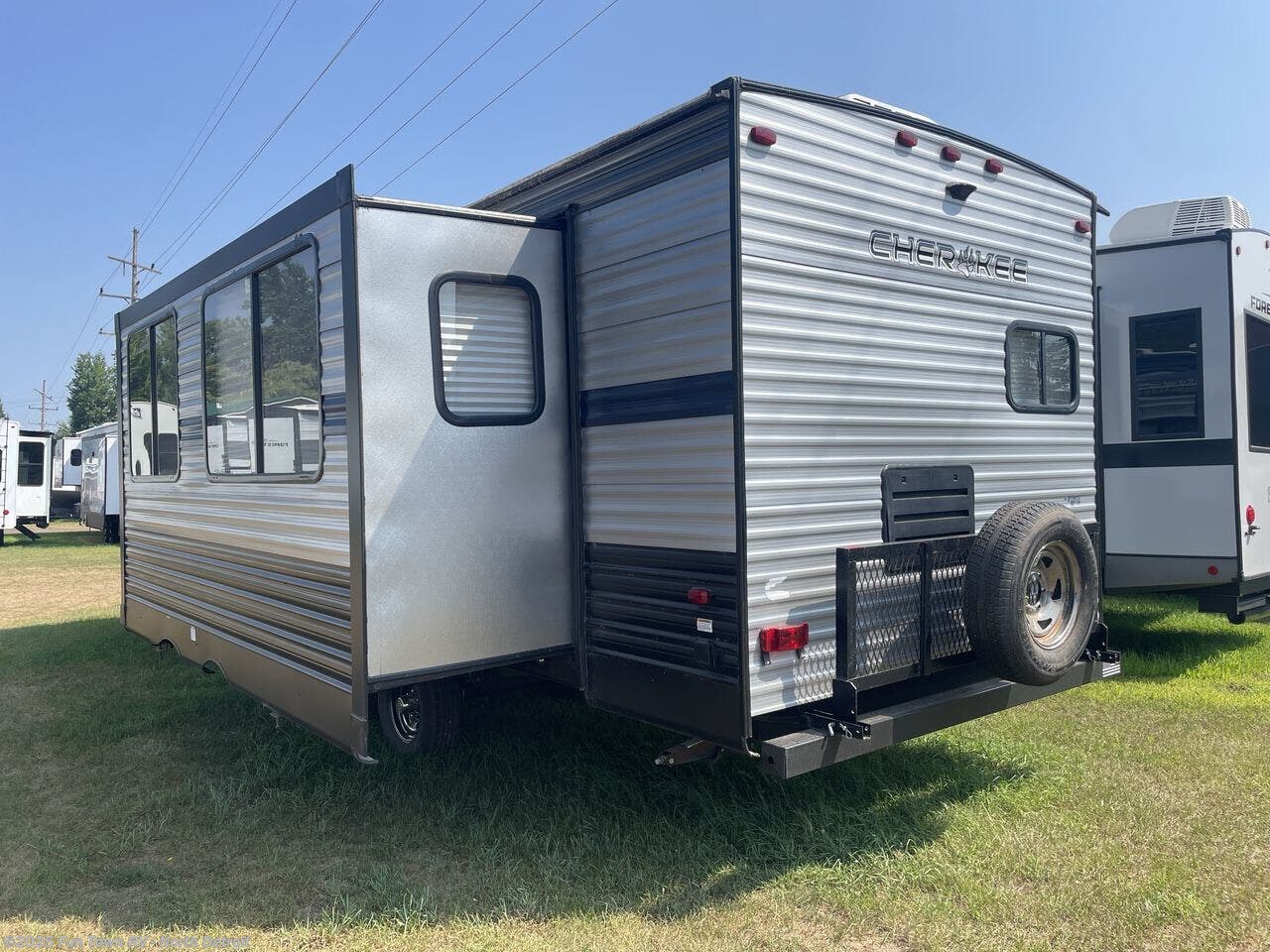 Used 2019 Forest River Cherokee 274RK available in North Branch, Michigan