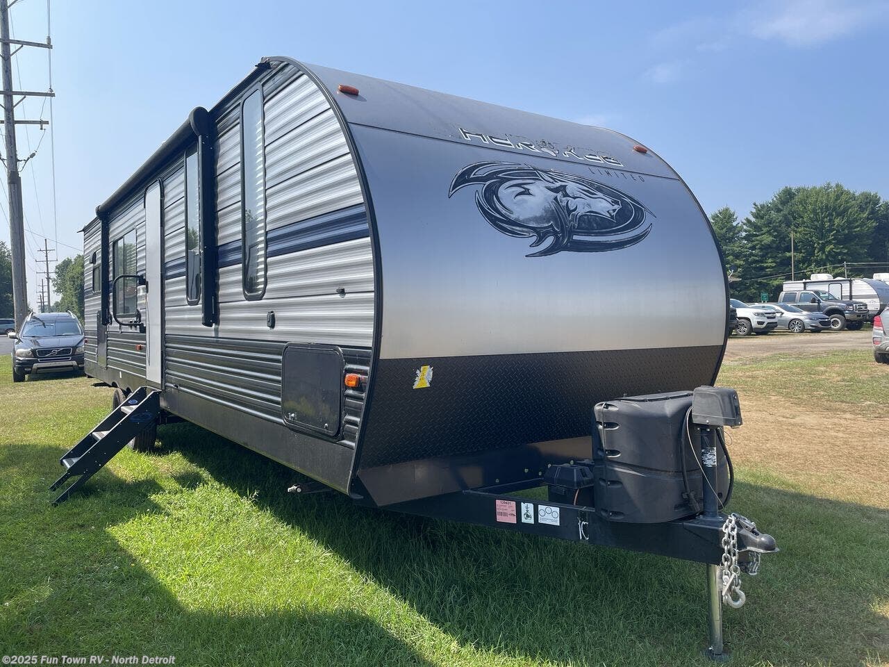 Call now about this 2019 Forest River Cherokee 274RK! 2019 Forest River Cherokee 274RK - Used Travel Trailer For Sale by Fun Town RV - North Detroit in North Branch, Michigan