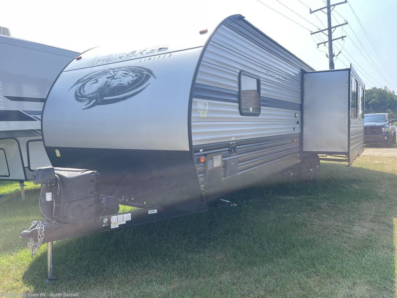 Contact us now about this 2019 Forest River Cherokee 274RK! 2019 Cherokee 274RK by Forest River from Fun Town RV - North Detroit in North Branch, Michigan