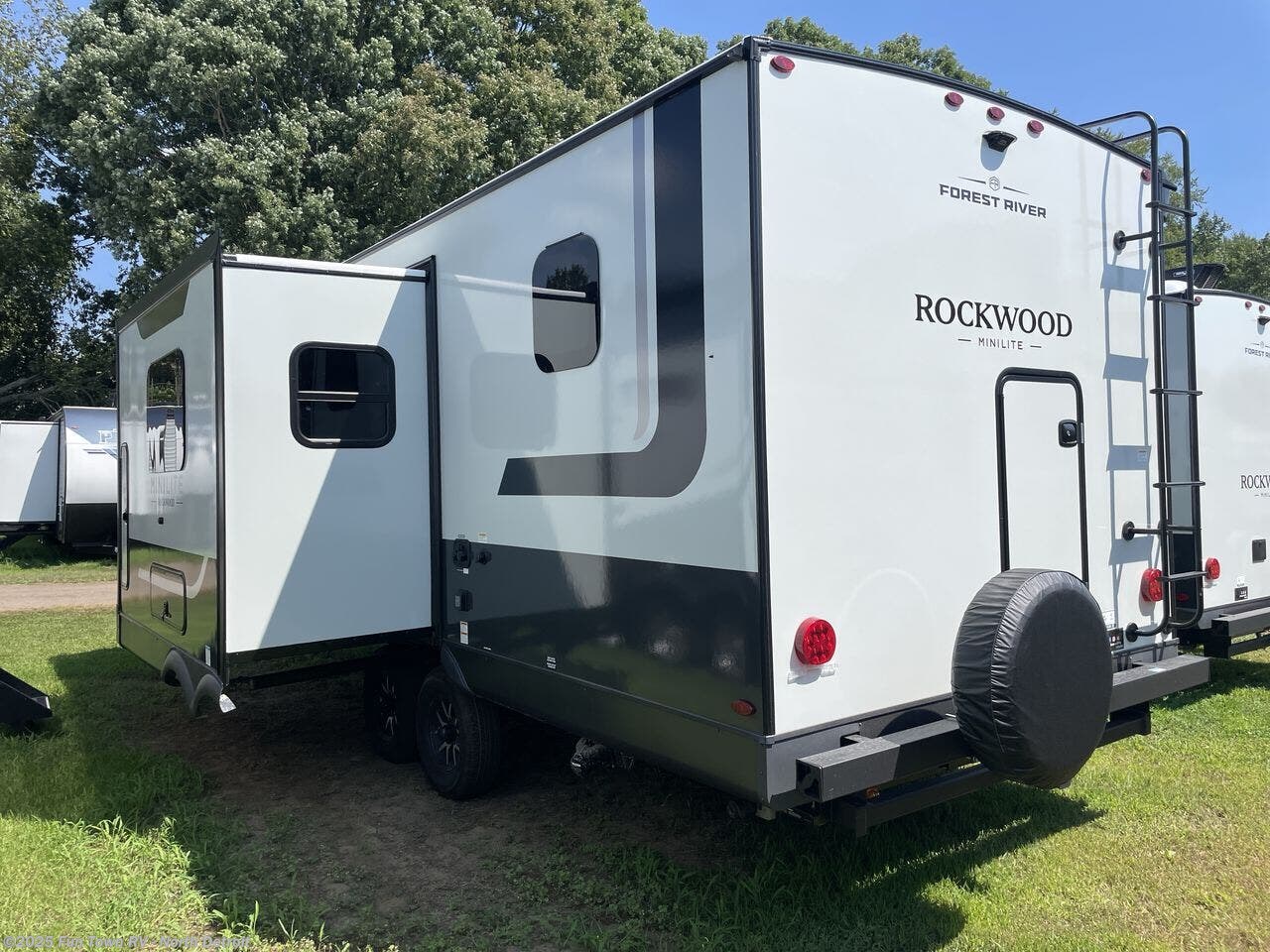 New 2026 Forest River Rockwood Mini Lite 2509S available in North Branch, Michigan