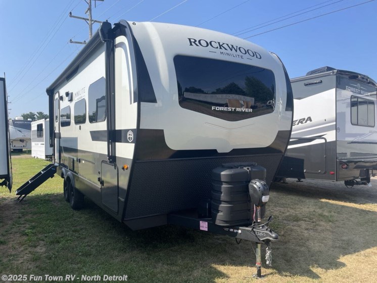 Email now about this 2026 Forest River Rockwood Mini Lite 2205S! New 2026 Forest River Rockwood Mini Lite 2205S available in North Branch, Michigan
