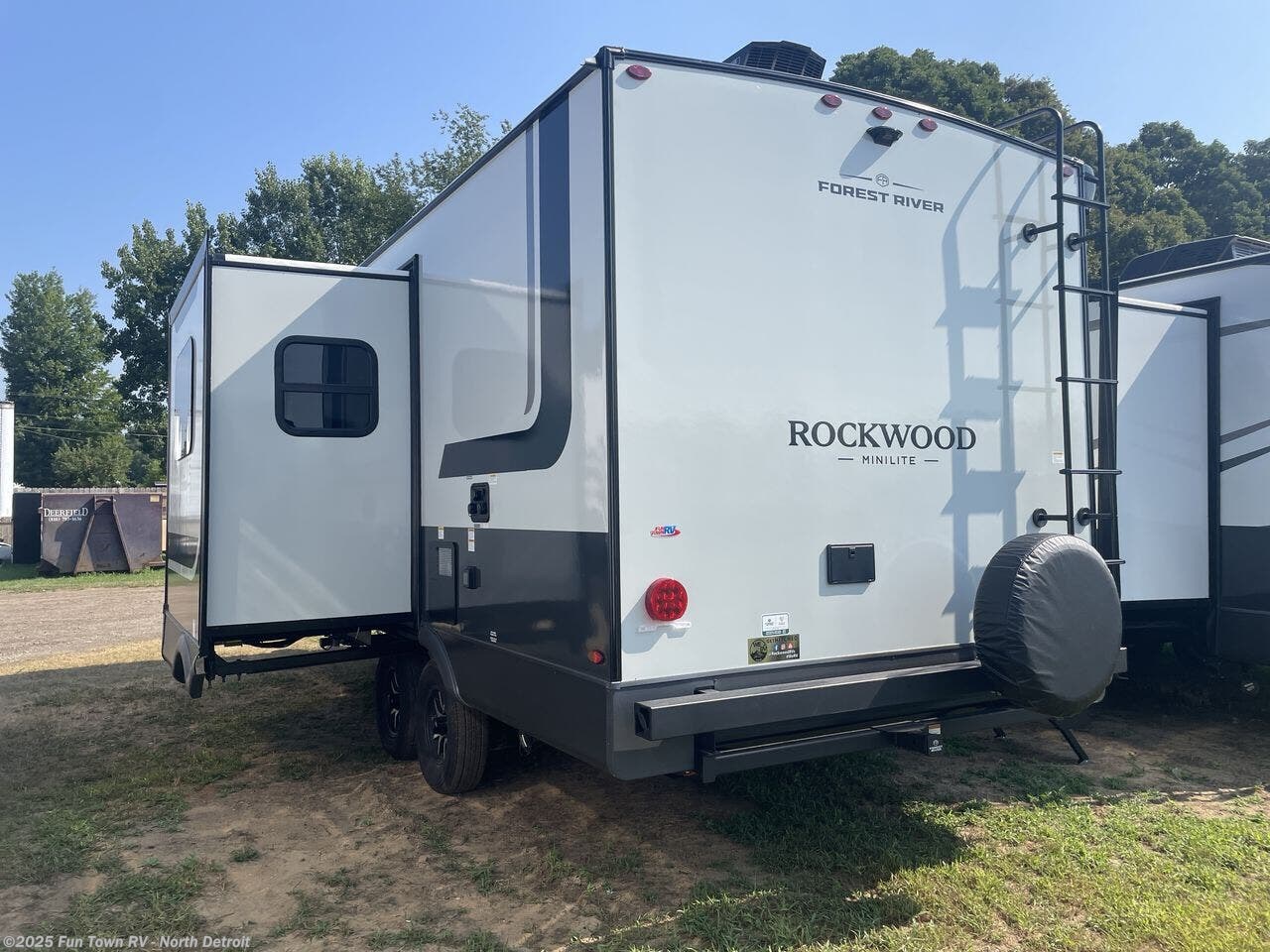 New 2026 Forest River Rockwood Mini Lite 2205S available in North Branch, Michigan