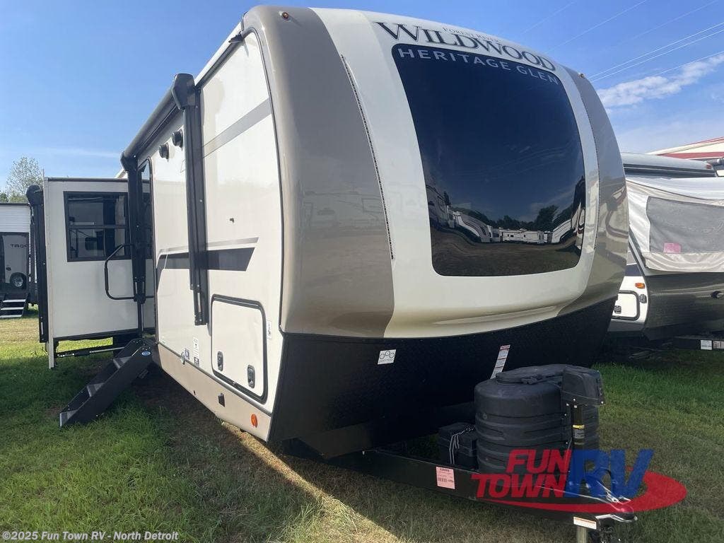 Contact us now about this 2024 Forest River Wildwood Heritage Glen 310BHI! 2024 Wildwood Heritage Glen 310BHI by Forest River from Fun Town RV - North Detroit in North Branch, Michigan